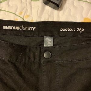 Bootcut stretchy jeans.